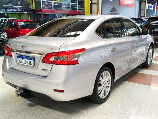NISSAN-SENTRA-2014