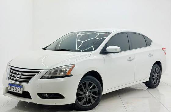NISSAN SENTRA 2.0 SV 16V FLEX 4P AUTOMÁTICO