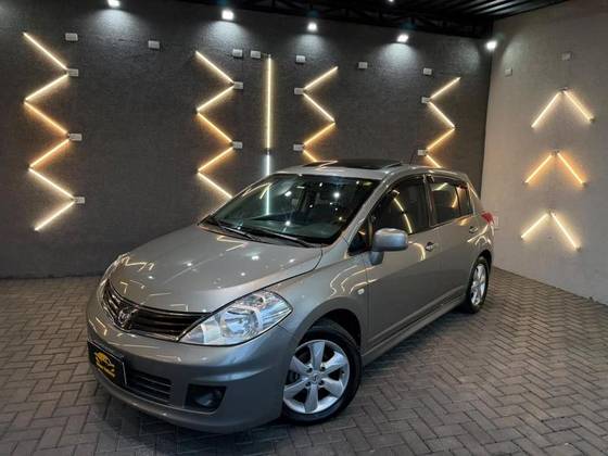 NISSAN TIIDA 1.8 SL 16V FLEX 4P MANUAL