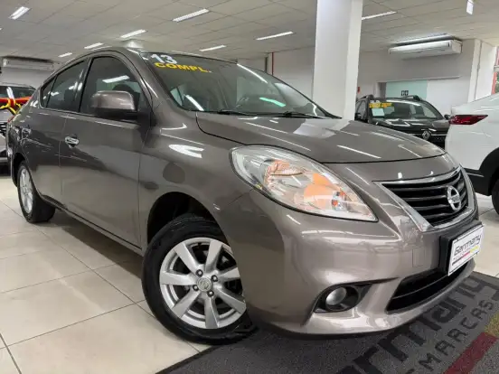 NISSAN-VERSA-2012