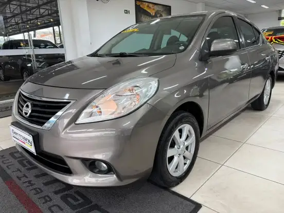 NISSAN-VERSA-2012