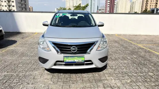 NISSAN-VERSA-2017