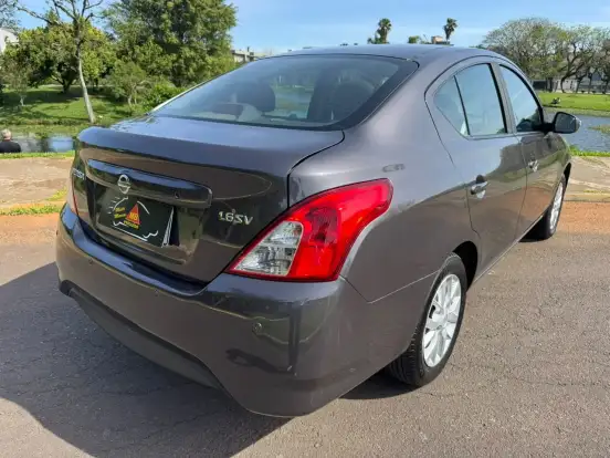 NISSAN-VERSA-2019