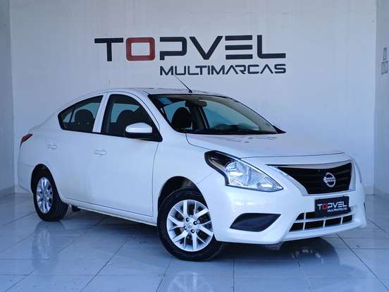 NISSAN-VERSA-2018