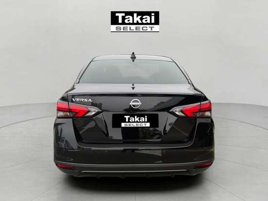 NISSAN-VERSA-2023