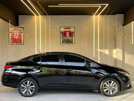 NISSAN-VERSA-2024