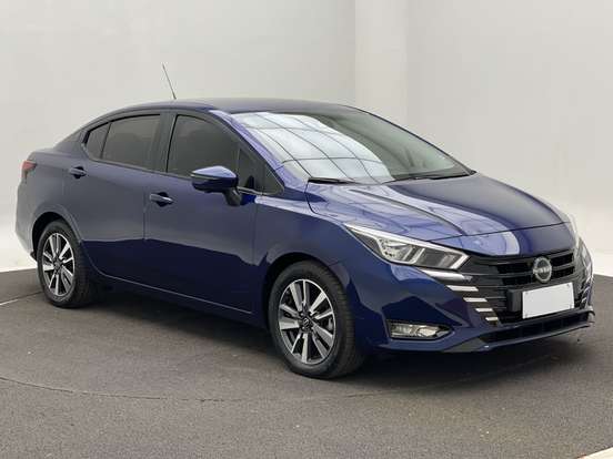 NISSAN-VERSA-2023