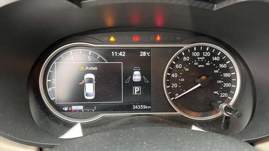 NISSAN-VERSA-2023
