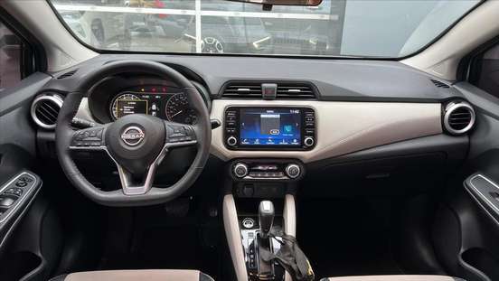 NISSAN-VERSA-2023