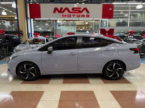NISSAN-VERSA-2023