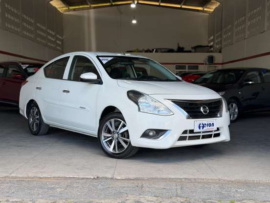 NISSAN-VERSA-1.6 16V FLEX SL 4P XTRONIC NISSAN-VERSA-2017