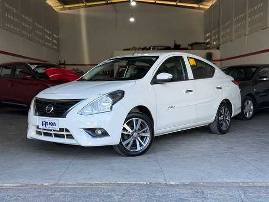 NISSAN-VERSA-1.6 16V FLEX SL 4P XTRONIC NISSAN-VERSA-2017