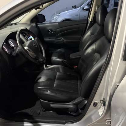 NISSAN-VERSA-2018