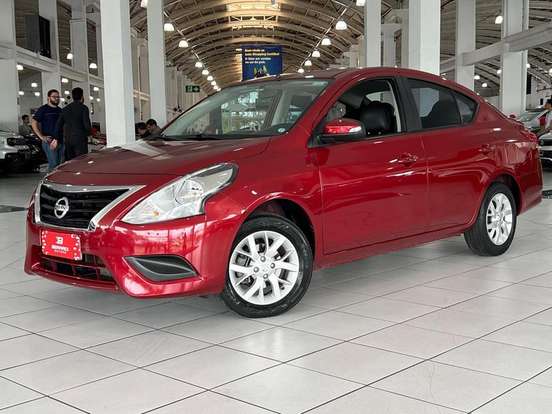 NISSAN-VERSA-2019