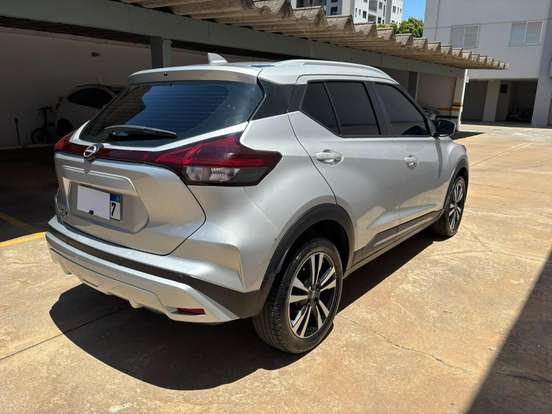 NISSAN-KICKS-2024