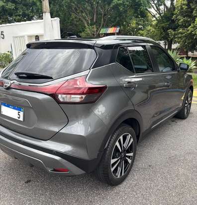 NISSAN-KICKS-2023