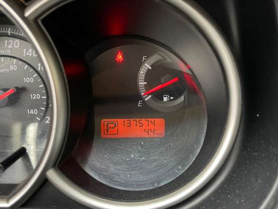 NISSAN-TIIDA-2011