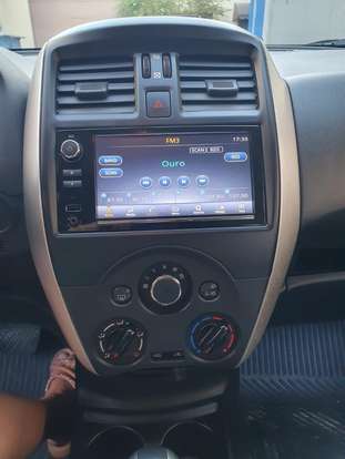 NISSAN-VERSA-2019
