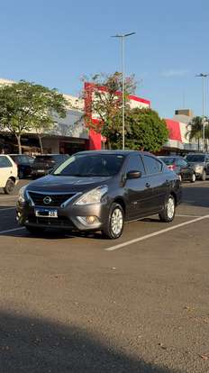 NISSAN-VERSA-2015
