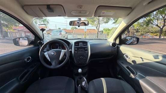 NISSAN-VERSA-2015