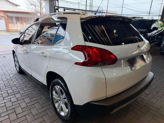 PEUGEOT-2008-2016