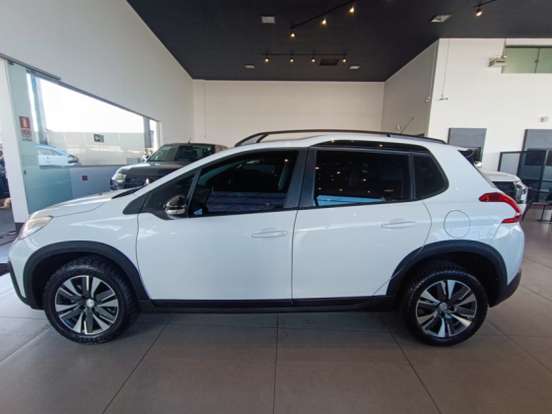 PEUGEOT-2008-2022