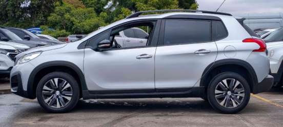PEUGEOT-2008-2019