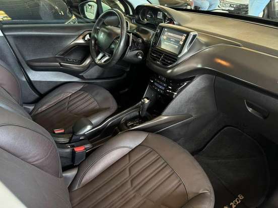 PEUGEOT-2008-2015