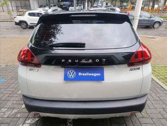 PEUGEOT-2008-2022