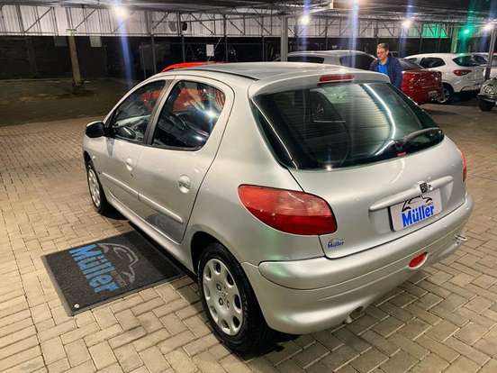 PEUGEOT-206-1.0 SENSATION 16V GASOLINA 4P MANUAL PEUGEOT-206-2003