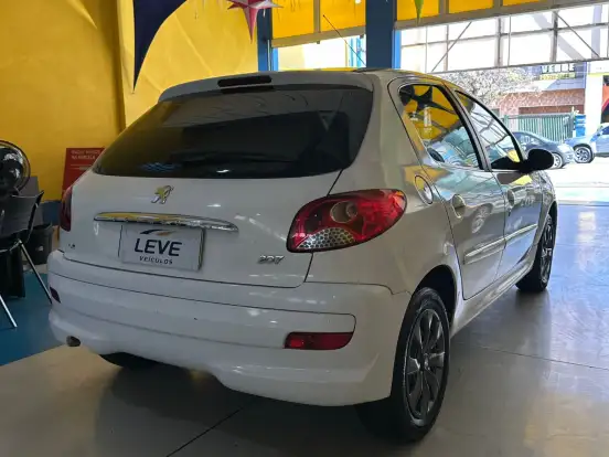 PEUGEOT-207-1.4 ACTIVE 8V FLEX 4P MANUAL PEUGEOT-207-2014