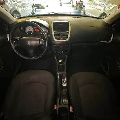 PEUGEOT-207-2014