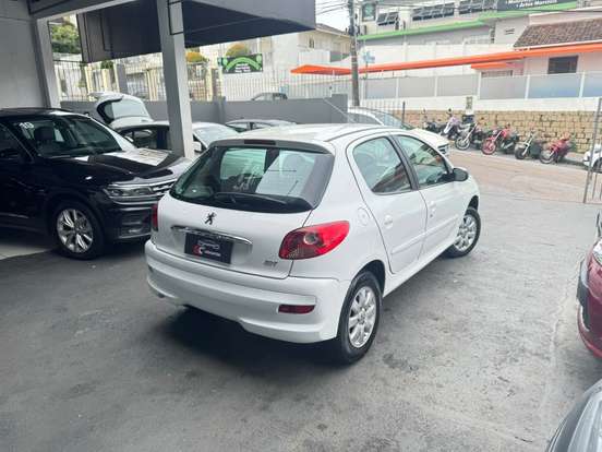 PEUGEOT-207-2014