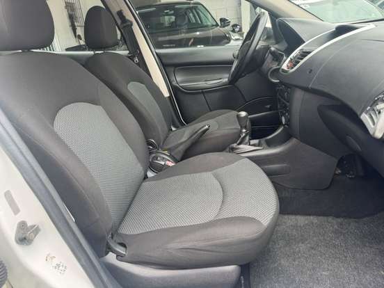 PEUGEOT-207-1.4 ACTIVE 8V FLEX 4P MANUAL PEUGEOT-207-2014