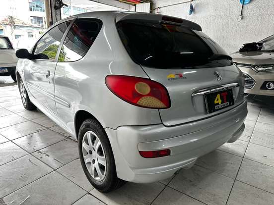 PEUGEOT-207-2012