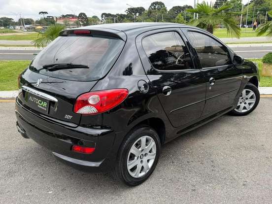 PEUGEOT-207-2012