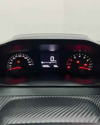 PEUGEOT-208-2024