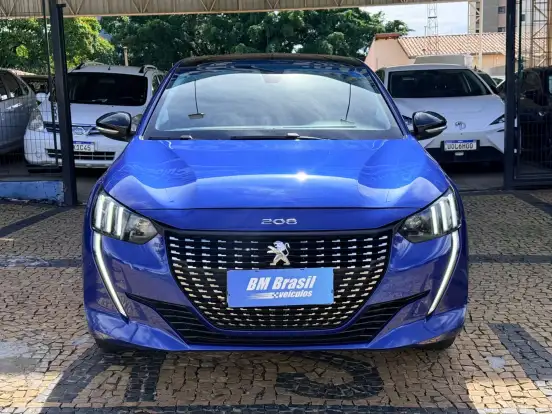 PEUGEOT-208-2022