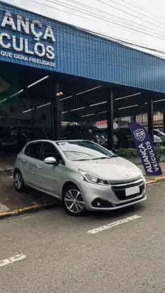 PEUGEOT-208-1.6 GRIFFE 16V FLEX 4P AUTOMÁTICO PEUGEOT-208-2017
