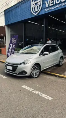 PEUGEOT-208-1.6 GRIFFE 16V FLEX 4P AUTOMÁTICO PEUGEOT-208-2017