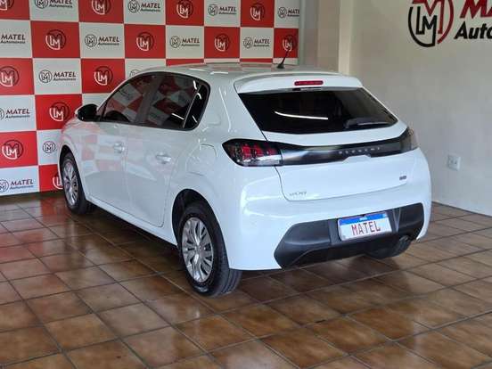 PEUGEOT-208-2024
