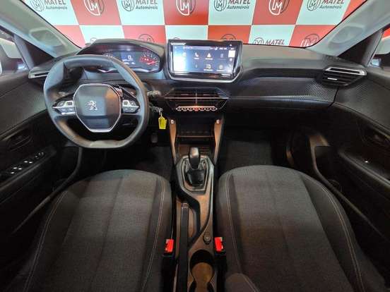 PEUGEOT-208-2024