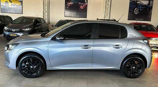 PEUGEOT-208-2022