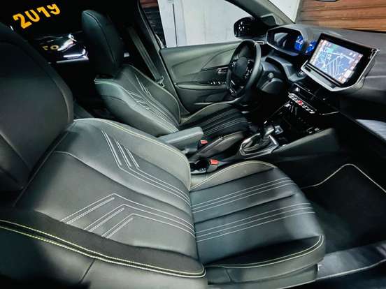 PEUGEOT-208-2025