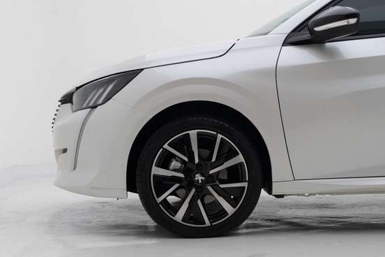 PEUGEOT-208-2023