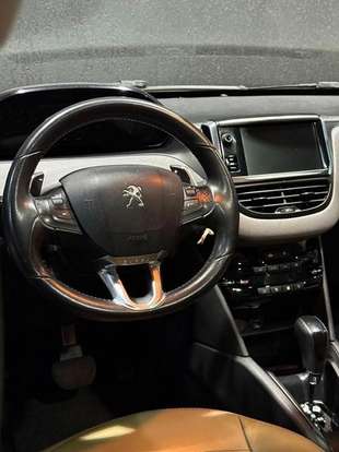 PEUGEOT-208-1.6 ALLURE 16V FLEX 4P AUTOMÁTICO PEUGEOT-208-2016