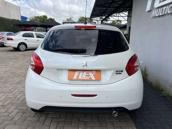 PEUGEOT-208-1.6 GRIFFE 16V FLEX 4P AUTOMÁTICO PEUGEOT-208-2015