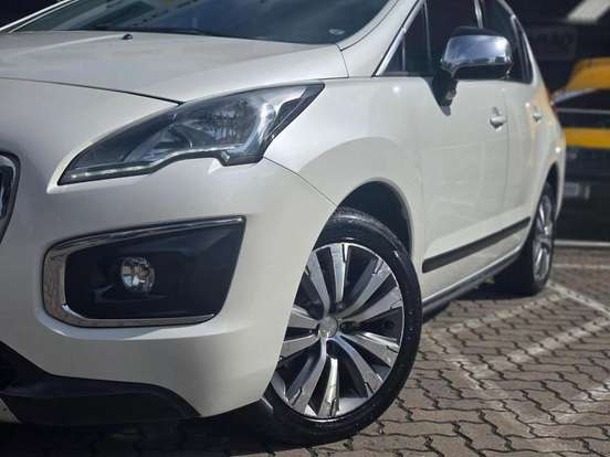 PEUGEOT-3008-2014