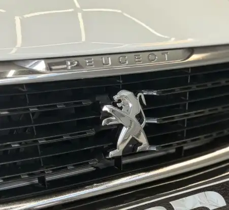 PEUGEOT-308-2016