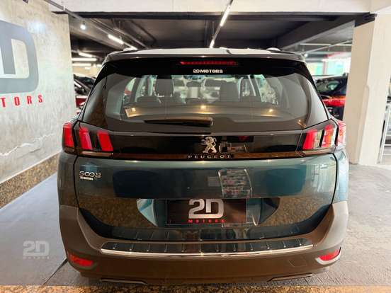 PEUGEOT-5008-1.6 GRIFFE THP 16V GASOLINA 4P AUTOMÁTICO PEUGEOT-5008-2018